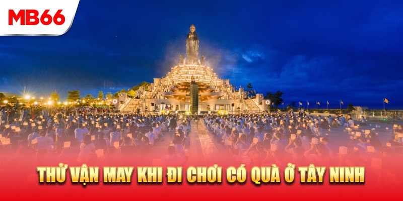 Chơi trò chơi trúng thưởng đầu năm khi tham gia lễ hội